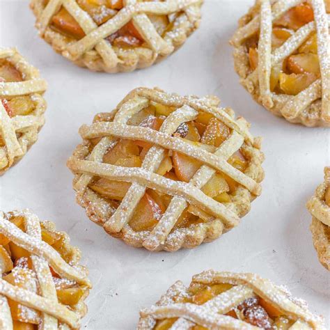 Mini apple tarts - Crostatine di mele - The Plant Based School