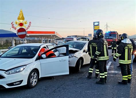 Flaminia Tamponamento All Altezza Di Sant Eraclio Traffico In Tilt