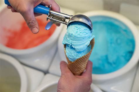 Blue Moon Ice Cream A Midwest Cult Favorite Has Delicious Mystery