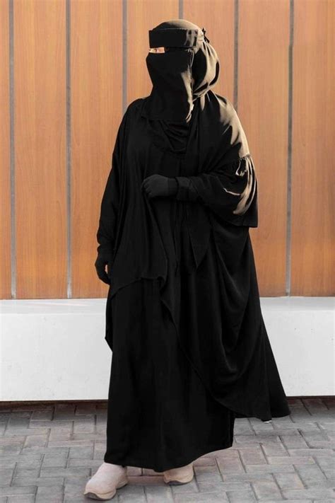 Pin By Samiha Ben Zohra On Enregistrements Rapides Abayas Fashion