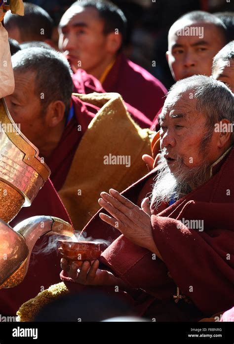 Xigaze China S Tibet Autonomous Region Th Dec Buddhists