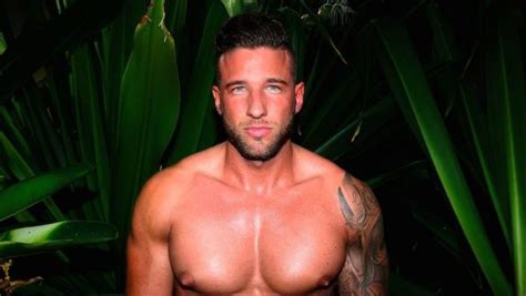 Dutch Reality Hunk Alex Maas Nude Shoot Revealed Cocktails Cocktalk