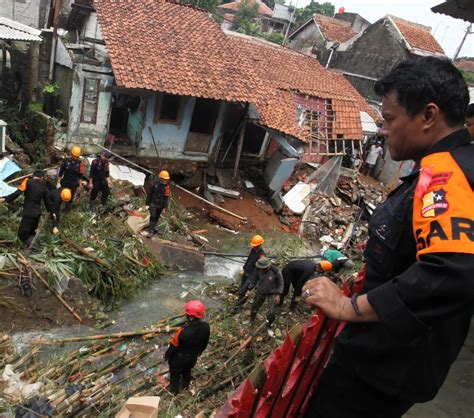 FOTO Penampakan Puluhan Rumah Rusak Di Bogor Usai Guyuran Hujan Deras