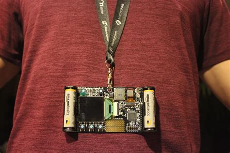 2017 Hackaday Superconference Badge From Danielm14 On Tindie