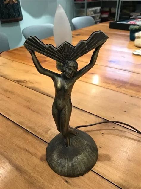 VINTAGE ART DECO Boudoir Nude Woman Winged Victory Lamp With Opaque