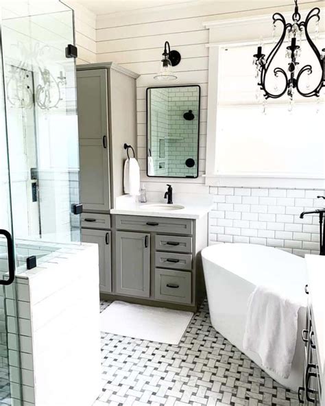 Shiplap And Subway Tile Bathroom Walls Soul Lane