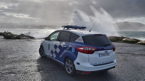 Fallece un conductor en A Coruña tras sufrir una indisposición y chocar