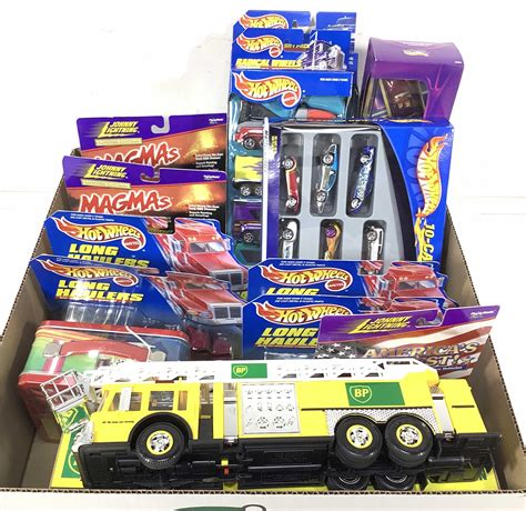 Lot NIP Vehicles Hot Wheels Johnny Lightning