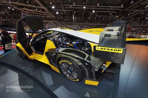 SCG 003 Stradale, Competizione Make an Appearance in Geneva - autoevolution