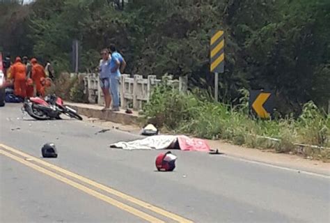 Jovem de 20 anos morre em colisão entre carro e moto na AL 115