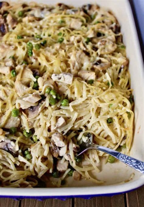 Turkey Tetrazzini Recipe {perfect For Leftover Turkey} The Hungry Bluebird