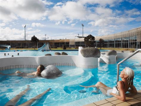 Swimming Pools in Iceland - NAT