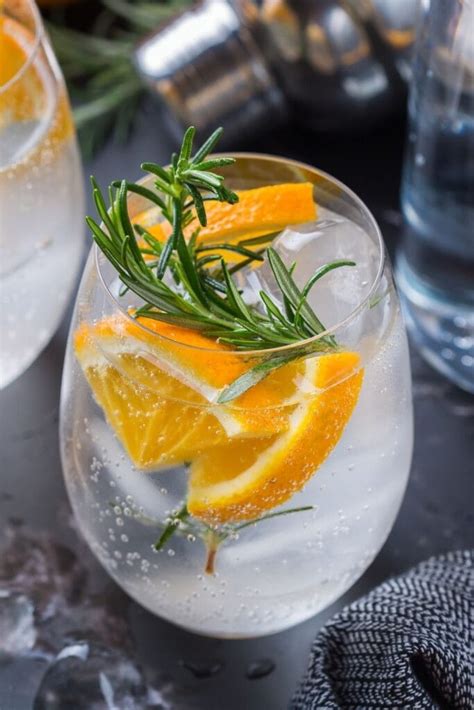 10 Hard Seltzer Recipes (+ Homemade Alcoholic Drinks) - Insanely Good