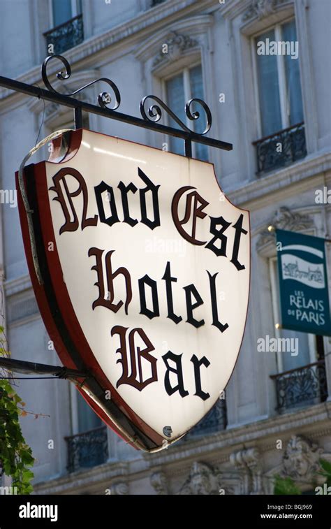 Paris French Bar Hi Res Stock Photography And Images Alamy