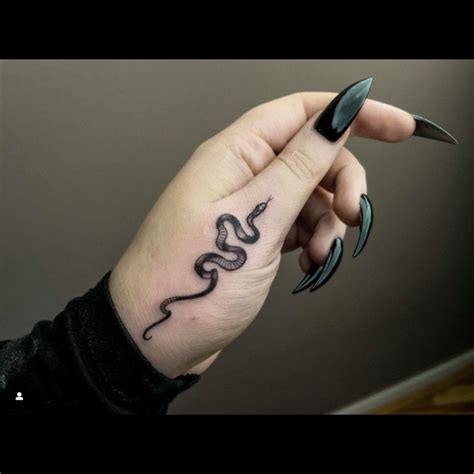 Wrist Snake Tattoos Ideas Beautiful And Eccentric Designs For Wrist