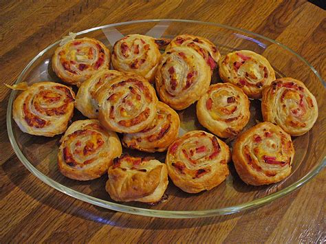 Mini Schnecken Aus Blätterteig Mit Käse Und Schinken Rezepte Suchen