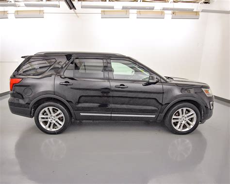 Pre Owned Ford Explorer Xlt Wd