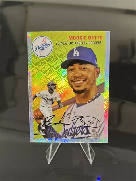 2023 TOPPS CHROME Platinum Anniversary Mookie Betts réfracteur de logo