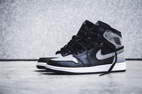 Air Jordan 1 Retro High OG - Black/Soft Grey "Shadow" | HYPEBEAST