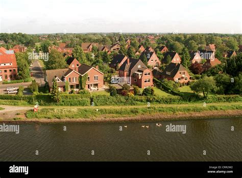 Settlement on the Kiel Canal Stock Photo - Alamy