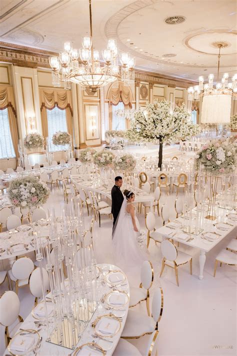 An Elegant White And Gold Wedding Yes Please White Wedding