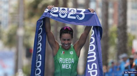 México domina el triatlón femenino se cuelga su primer oro y alcanza