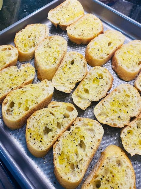 Blueberry Goat Cheese Crostini Cooks Well With Others