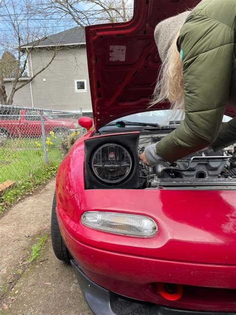 Which Miata Has The Pop Up Headlights Only Miata