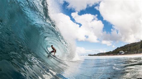 Beyond Board Shorts: The Rich History of Hawaii's Surf Culture | Mental ...