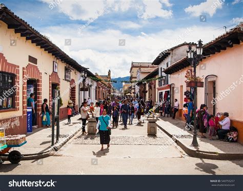 San Cristobal Mexico-dec 13 2015tzotzil Maya Stock Photo 540755257 ...