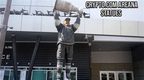 Discover The Legendary Statues Outside Crypto Arena In La Youtube