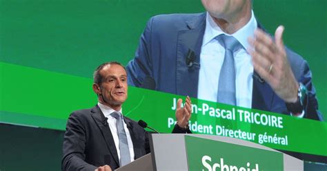 Schneider Electric Rel Ve Son Objectif De Marge Apr S Un Semestre