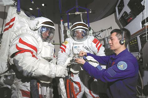 Shenzhou Xviii S Post Astronauts Set For Launch Chinadaily Cn