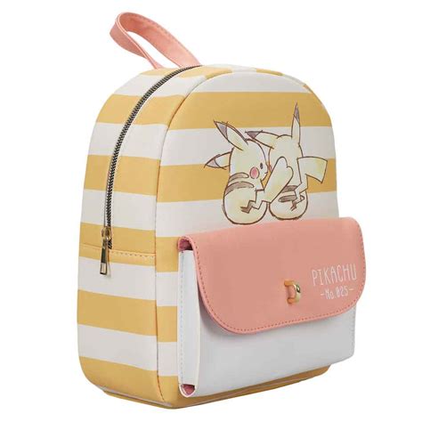 Bioworld Merchandising Pokemon Pikachu Pokeball Mini Backpack Coin