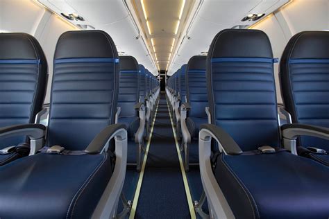 United Airlines Economy Plus Seats 5 Fast Facts