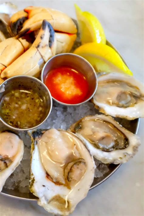 Boston Oysters Worth The Wait At Neptune And B G Global Flavors