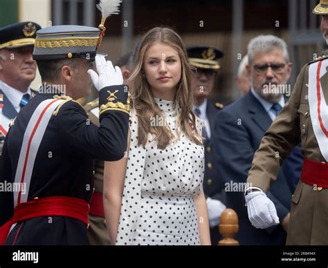 Princess leonor of spain 2023 hi-res stock photography and images - Alamy