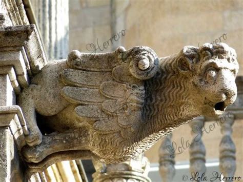 Gárgola de la Catedral de León Gárgolas Dolores Herrero