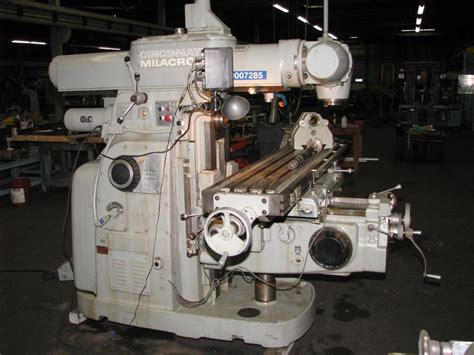 Millers 1977 Cincinnati 415 16 Plain Dial Type Horizontal Mill With