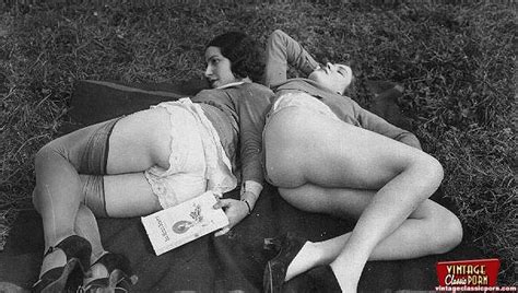 Classic Porn Real Amateur Thirties Girls S Xxx Dessert Picture