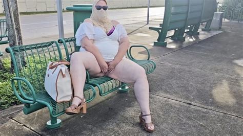 BBW Mature Hijab Muslim Milf Masturbating Publicly Outdoor At The Bus Stop With Lots Of Car