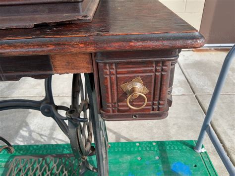 Beautiful Antique 1892 Vs2 Singer Treadle Sewing Machine Original Condition Ebay