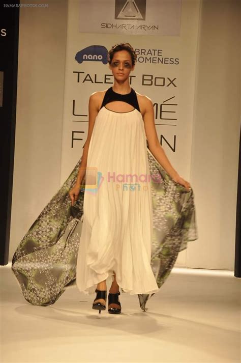 Model Walk The Ramp For Talent Box Klitche And Siddharth Aryan Show At