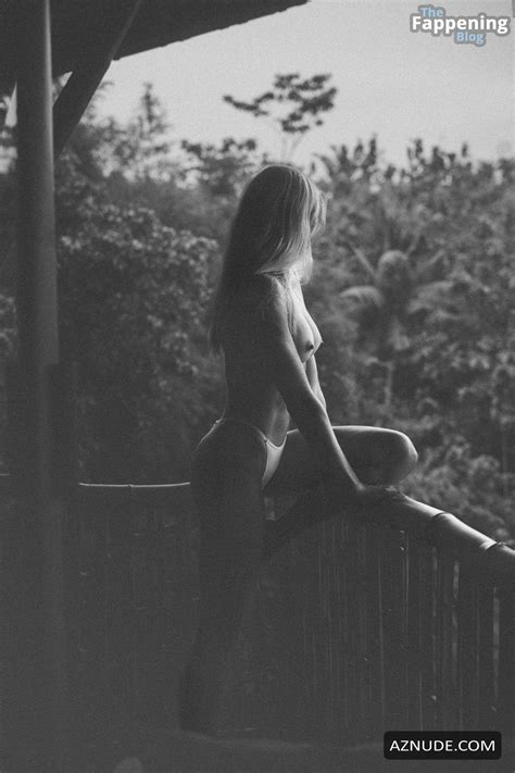 Natalie Jayne Roser Sexy And Nude Poses Her Sensual Tits And Butt In Series Magazine Photoshoot