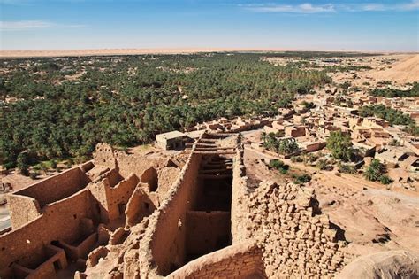 Premium Photo Ancient Fortress In Sahara Desert