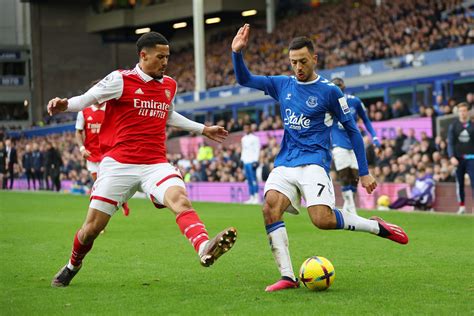 Everton 1 0 Arsenal 5 Talking Points As Tarkowski And Mcneil Hand Sean