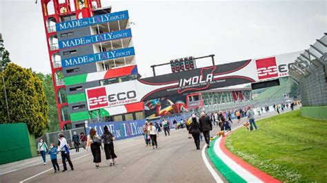 Imola Lautodromo Apre Le Porte Per Festeggiare I 70 Anni