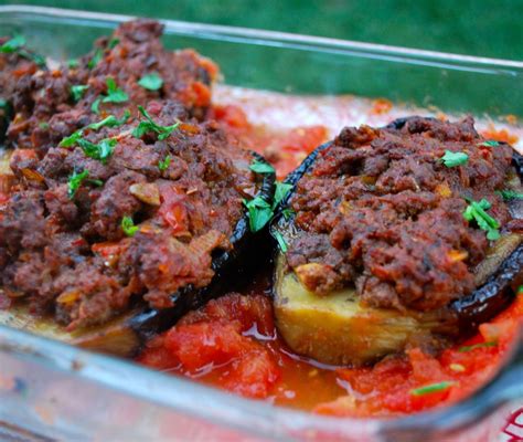 Karniyarik Turkish Stuffed Eggplant شيخ المحشي Ground Meat Recipes Turkish Recipes Beef Recipes