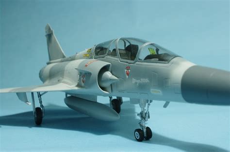 m2000b4.jpg