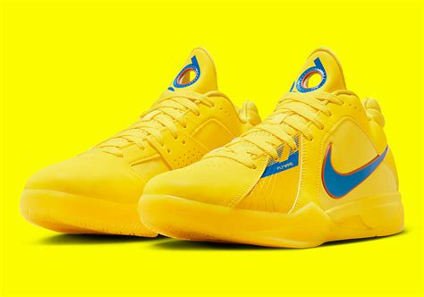 Nike KD 3 "Christmas" FD5606-700 Release Date | SneakerNews.com
